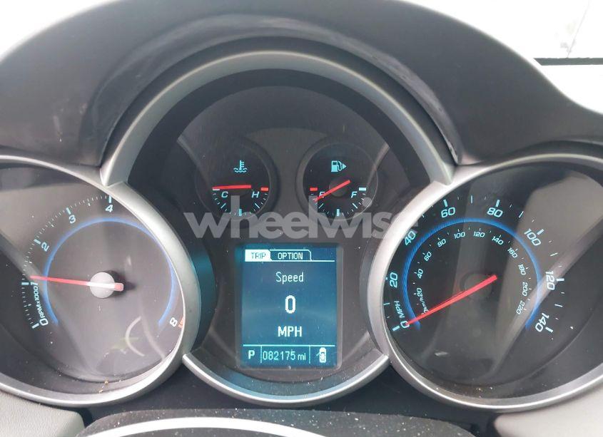 Photo 7 of 2013 Chevrolet Cruze LS AUTO (VIN 1G1PA5SG5D7312744)