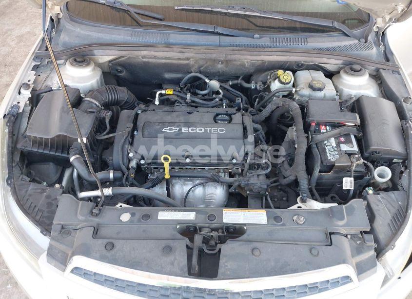 Photo 10 of 2014 Chevrolet Cruze LS AUTO (VIN 1G1PA5SG5E7116532)