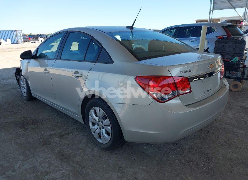 Photo 3 of 2014 Chevrolet Cruze LS AUTO (VIN 1G1PA5SG5E7116532)