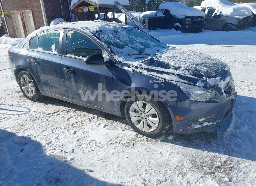 2014 Chevrolet Cruze LS AUTO (VIN 1G1PA5SG5E7183812) main photo