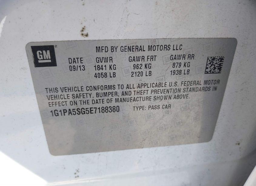 Photo 9 of 2014 Chevrolet Cruze LS AUTO (VIN 1G1PA5SG5E7188380)