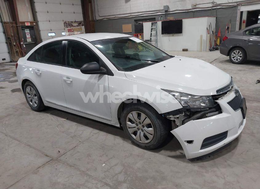 2014 Chevrolet Cruze LS AUTO (VIN 1G1PA5SG5E7207414) main photo
