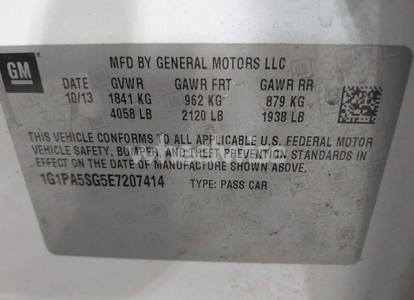 Photo 9 of 2014 Chevrolet Cruze LS AUTO (VIN 1G1PA5SG5E7207414)