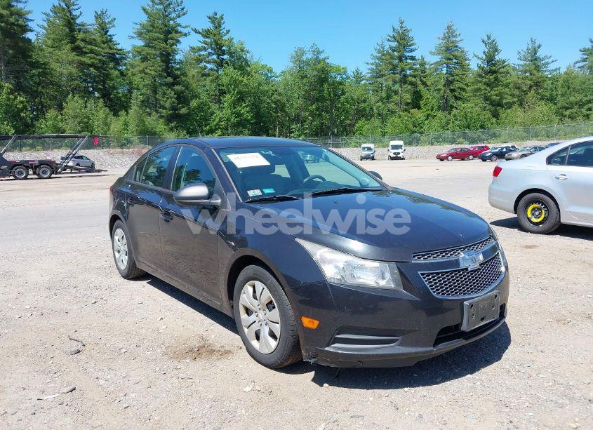 2014 Chevrolet Cruze LS AUTO (VIN 1G1PA5SG5E7319873) main photo