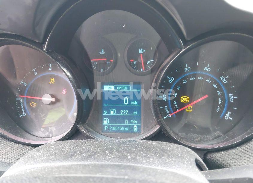 Photo 7 of 2014 Chevrolet Cruze LS AUTO (VIN 1G1PA5SG5E7364666)