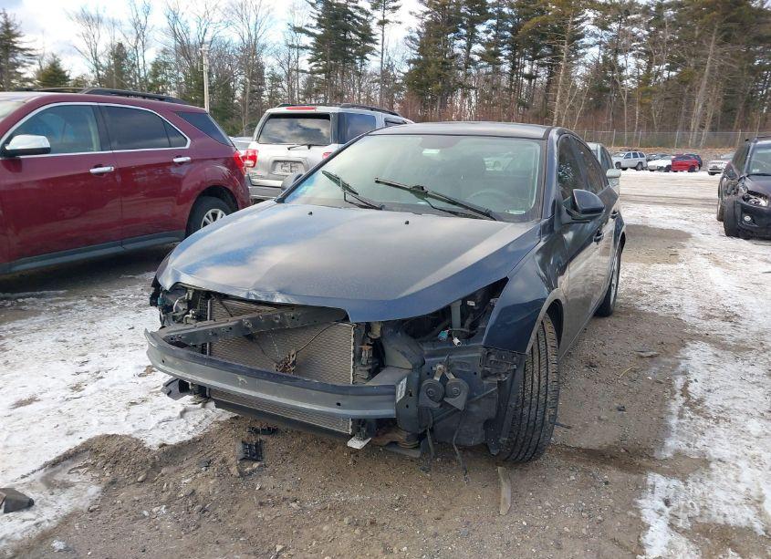 Photo 6 of 2014 Chevrolet Cruze LS AUTO (VIN 1G1PA5SG5E7445439)