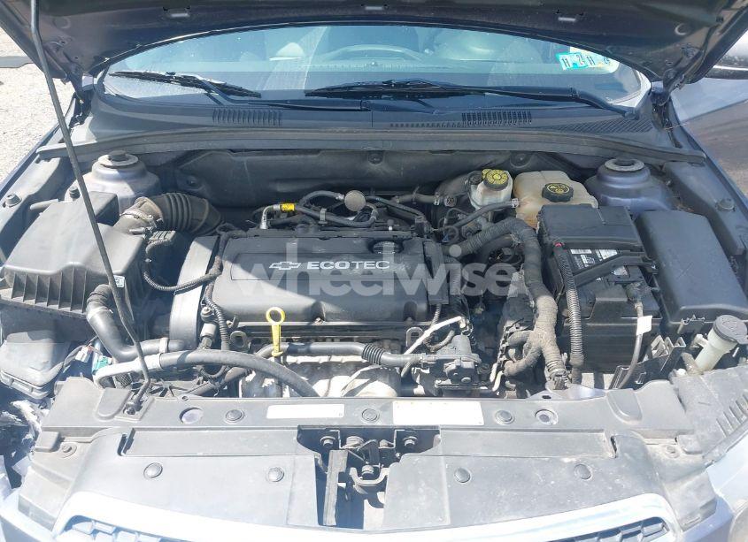Photo 10 of 2014 Chevrolet Cruze LS AUTO (VIN 1G1PA5SG5E7450771)