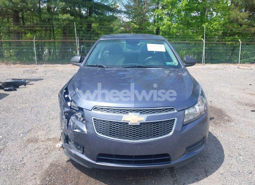 Photo 12 of 2014 Chevrolet Cruze LS AUTO (VIN 1G1PA5SG5E7450771)