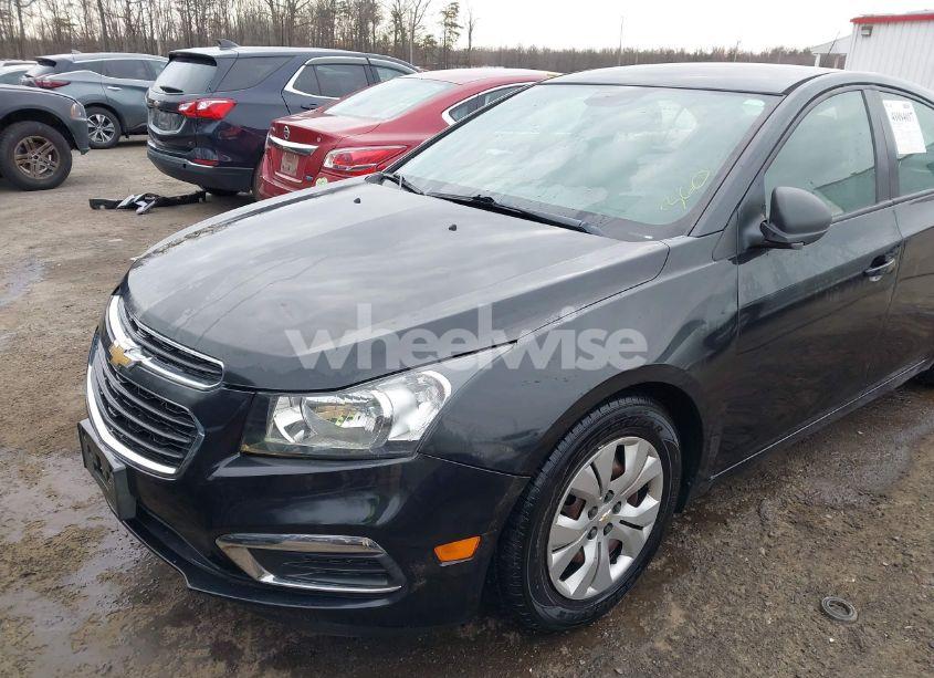 Photo 6 of 2015 Chevrolet Cruze LS AUTO (VIN 1G1PA5SG5F7292479)