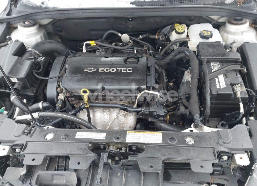 Photo 10 of 2013 Chevrolet Cruze LS AUTO (VIN 1G1PA5SG6D7102525)