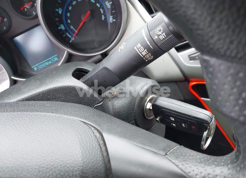 Photo 11 of 2013 Chevrolet Cruze LS AUTO (VIN 1G1PA5SG6D7102525)