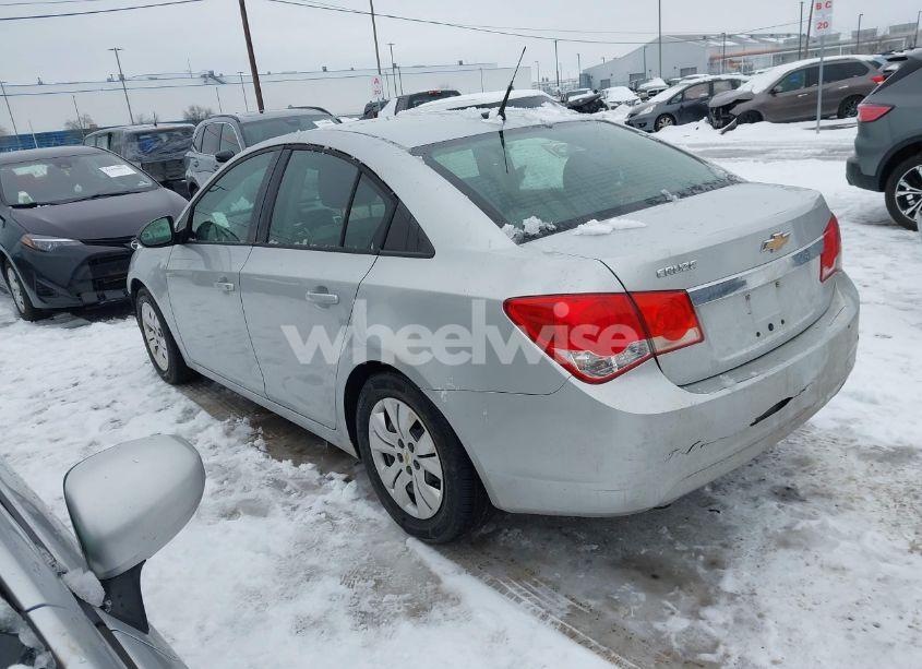 Photo 3 of 2013 Chevrolet Cruze LS AUTO (VIN 1G1PA5SG6D7102525)