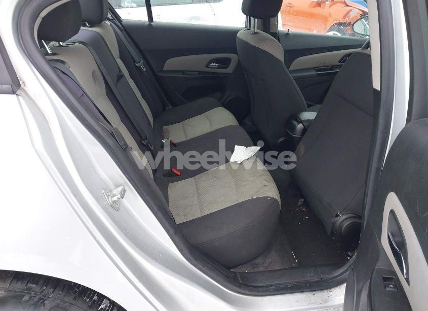 Photo 8 of 2013 Chevrolet Cruze LS AUTO (VIN 1G1PA5SG6D7102525)