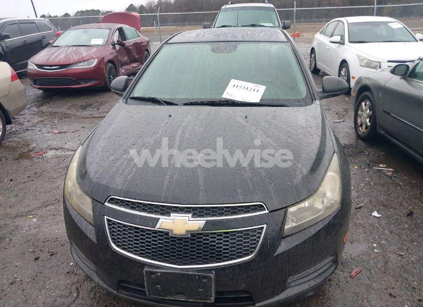 Photo 6 of 2013 Chevrolet Cruze LS AUTO (VIN 1G1PA5SG6D7232885)