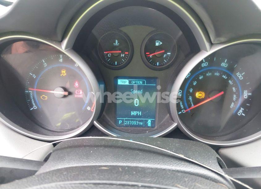 Photo 7 of 2013 Chevrolet Cruze LS AUTO (VIN 1G1PA5SG6D7232885)