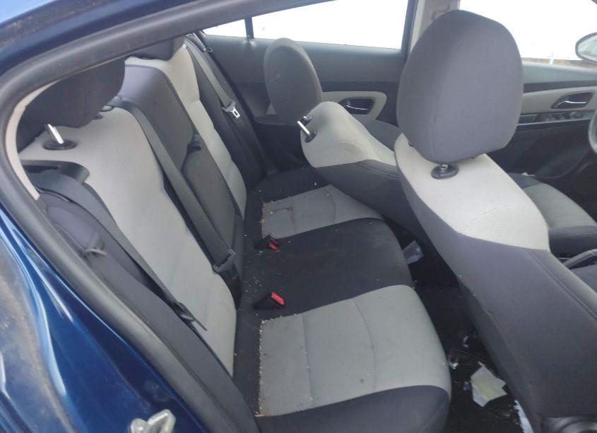 Photo 8 of 2013 Chevrolet Cruze LS AUTO (VIN 1G1PA5SG6D7245443)