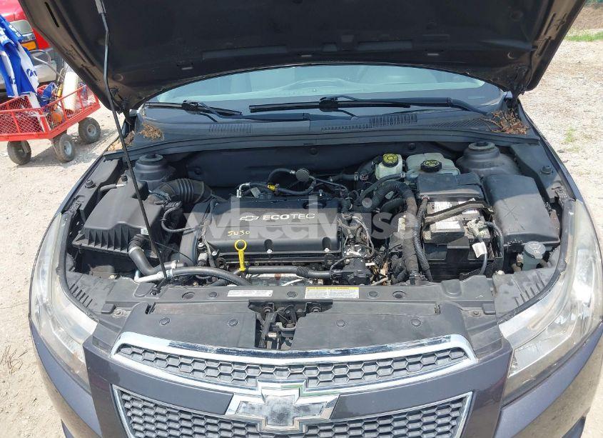 Photo 10 of 2014 Chevrolet Cruze LS AUTO (VIN 1G1PA5SG6E7193958)