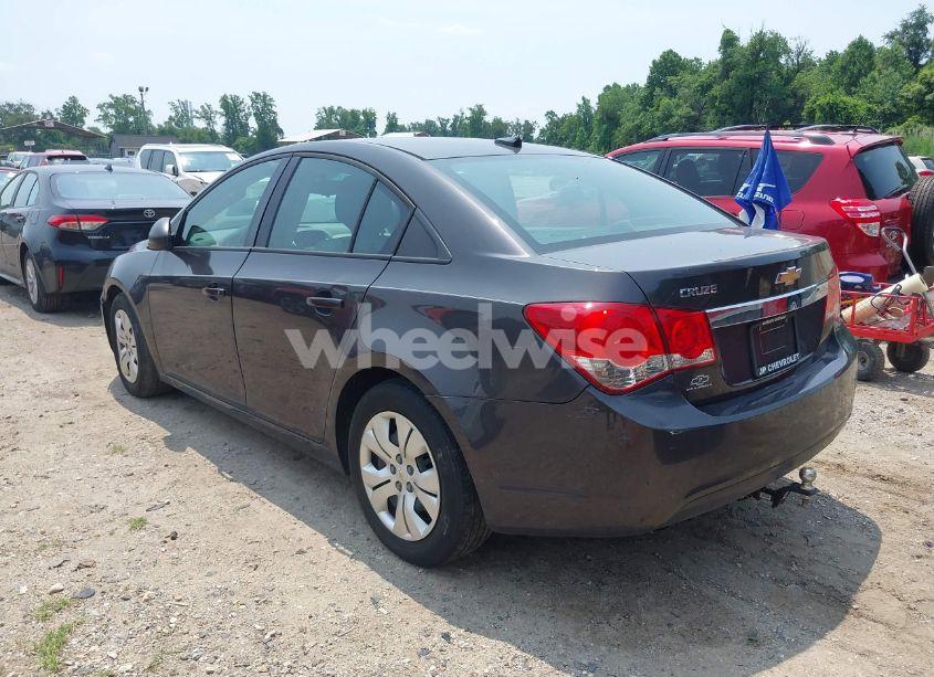 Photo 3 of 2014 Chevrolet Cruze LS AUTO (VIN 1G1PA5SG6E7193958)