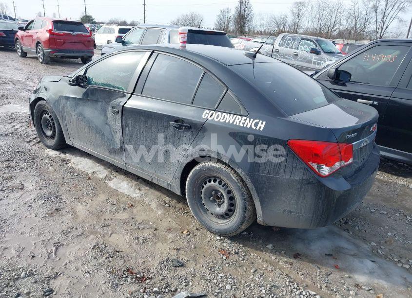 Photo 3 of 2014 Chevrolet Cruze LS AUTO (VIN 1G1PA5SG6E7195807)