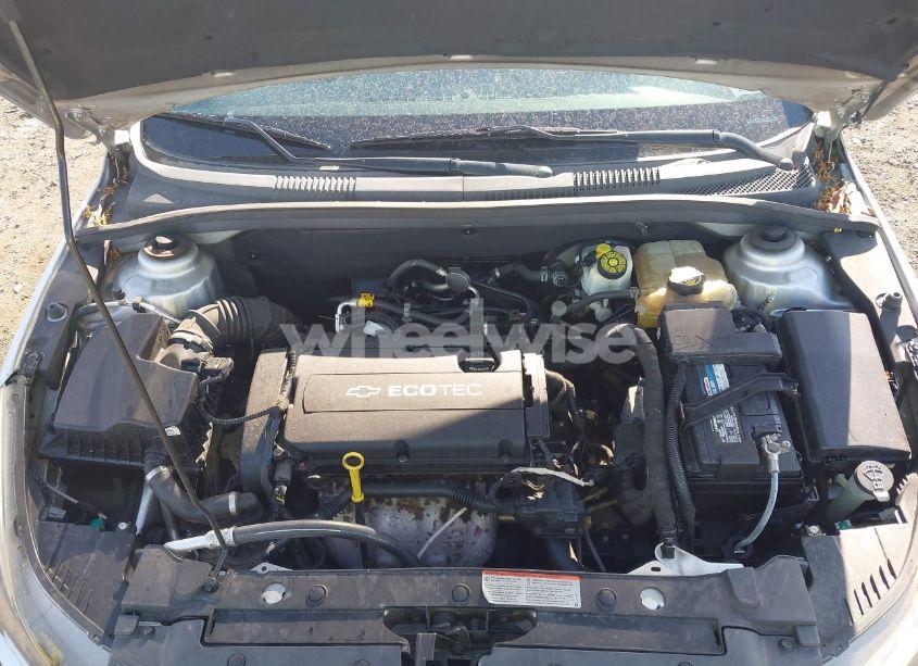 Photo 10 of 2014 Chevrolet Cruze LS AUTO (VIN 1G1PA5SG6E7199775)