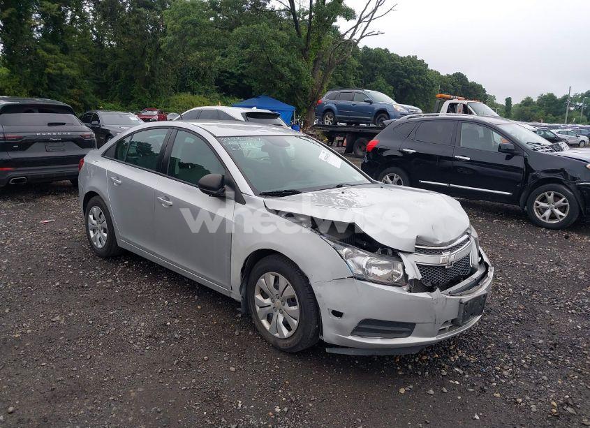 2014 Chevrolet Cruze LS AUTO (VIN 1G1PA5SG6E7207177) main photo