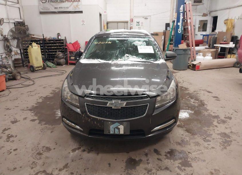 Photo 12 of 2014 Chevrolet Cruze LS AUTO (VIN 1G1PA5SG6E7227610)
