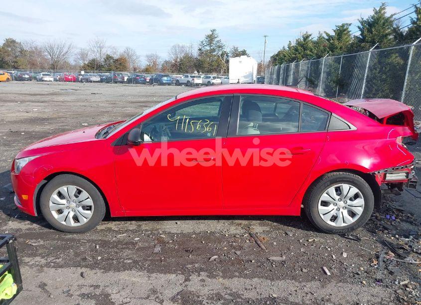 Photo 15 of 2014 Chevrolet Cruze LS AUTO (VIN 1G1PA5SG6E7350940)