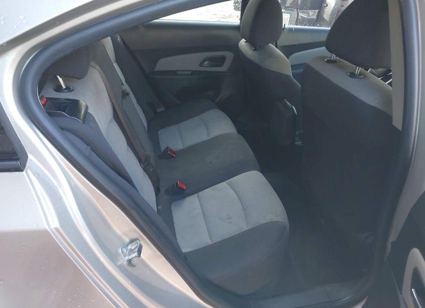 Photo 8 of 2014 Chevrolet Cruze LS AUTO (VIN 1G1PA5SG6E7467112)