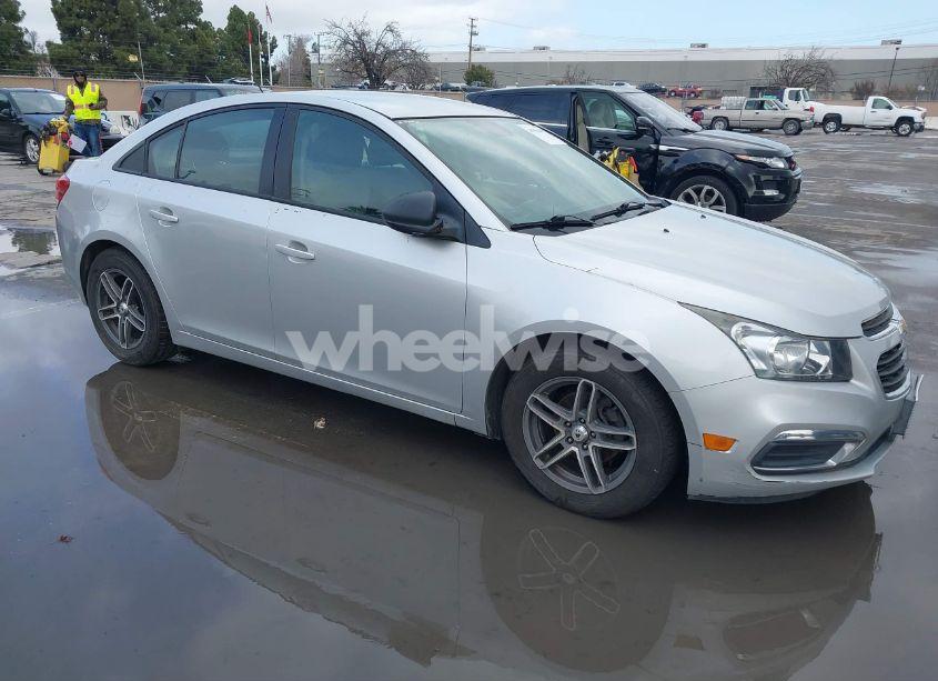 2015 Chevrolet Cruze LS AUTO (VIN 1G1PA5SG6F7154868) main photo