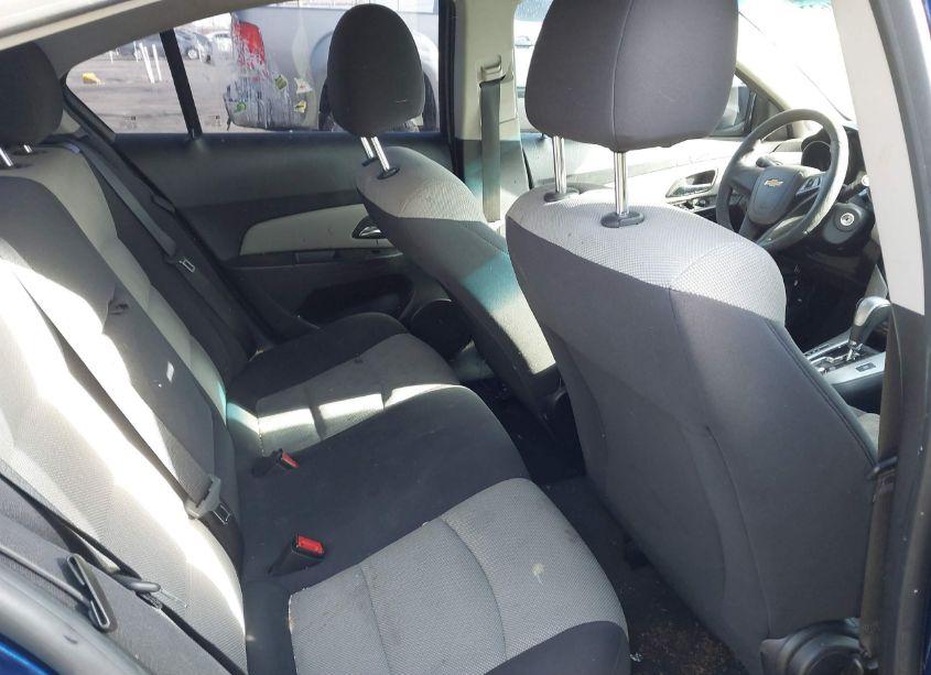 Photo 8 of 2013 Chevrolet Cruze LS AUTO (VIN 1G1PA5SG7D7121181)