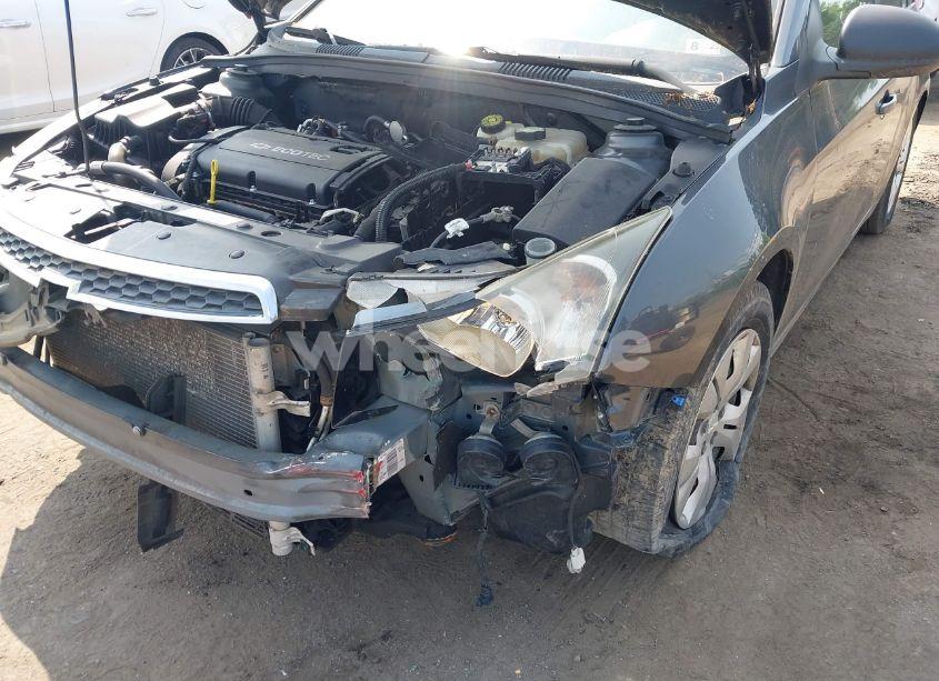 Photo 6 of 2013 Chevrolet Cruze LS AUTO (VIN 1G1PA5SG7D7173832)