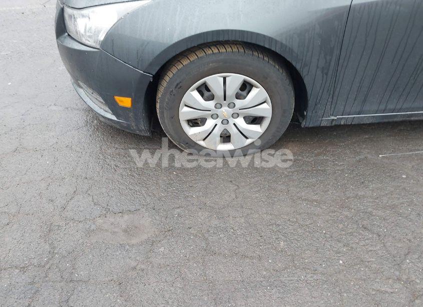 Photo 13 of 2013 Chevrolet Cruze LS AUTO (VIN 1G1PA5SG7D7200494)