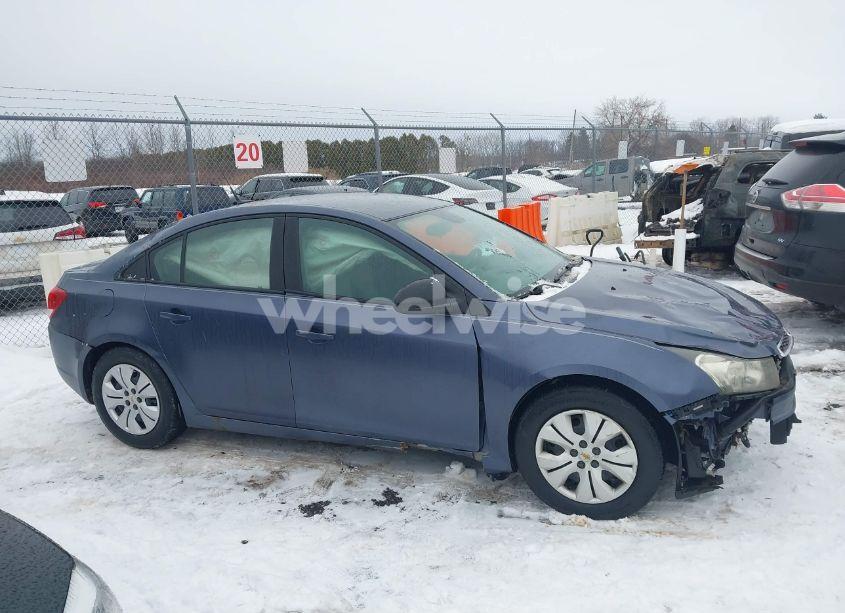 Photo 14 of 2013 Chevrolet Cruze LS AUTO (VIN 1G1PA5SG7D7292500)
