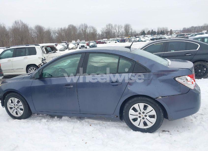 Photo 15 of 2013 Chevrolet Cruze LS AUTO (VIN 1G1PA5SG7D7292500)