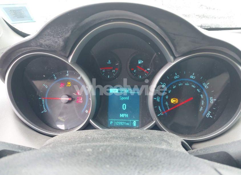 Photo 7 of 2013 Chevrolet Cruze LS AUTO (VIN 1G1PA5SG7D7292500)