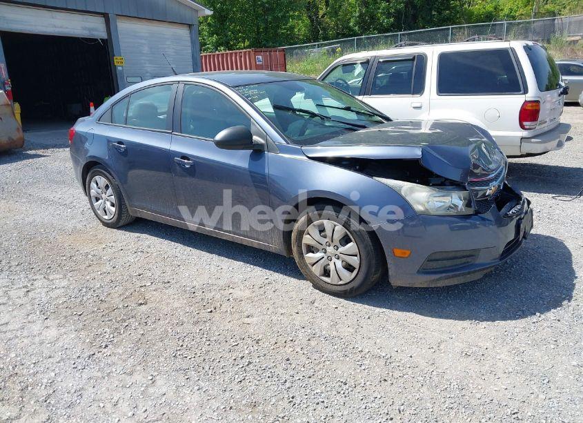 2013 Chevrolet Cruze LS AUTO (VIN 1G1PA5SG7D7297955) main photo