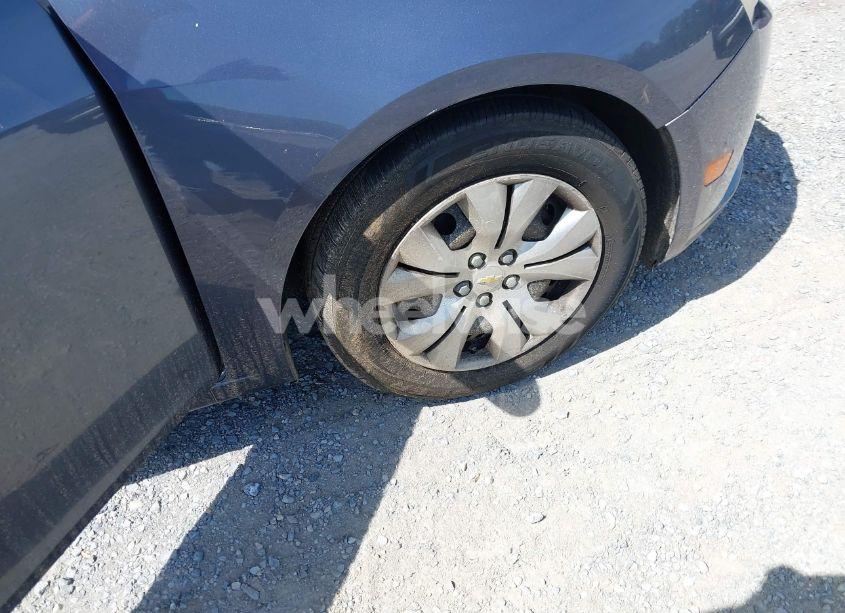 Photo 11 of 2013 Chevrolet Cruze LS AUTO (VIN 1G1PA5SG7D7297955)