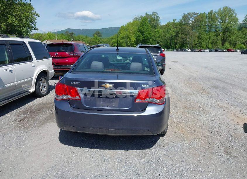 Photo 16 of 2013 Chevrolet Cruze LS AUTO (VIN 1G1PA5SG7D7297955)