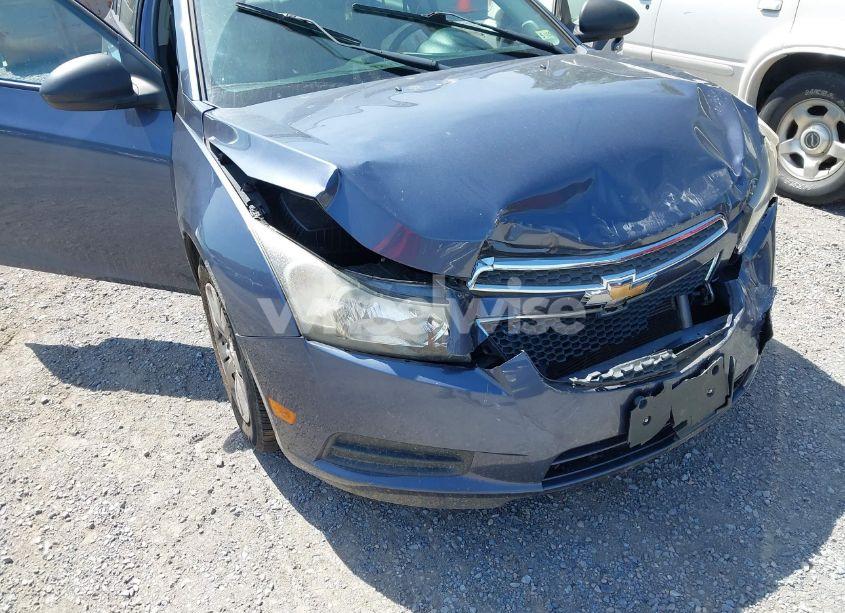 Photo 6 of 2013 Chevrolet Cruze LS AUTO (VIN 1G1PA5SG7D7297955)