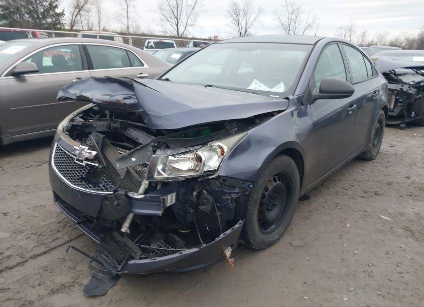 Photo 2 of 2013 Chevrolet Cruze LS AUTO (VIN 1G1PA5SG7D7318609)