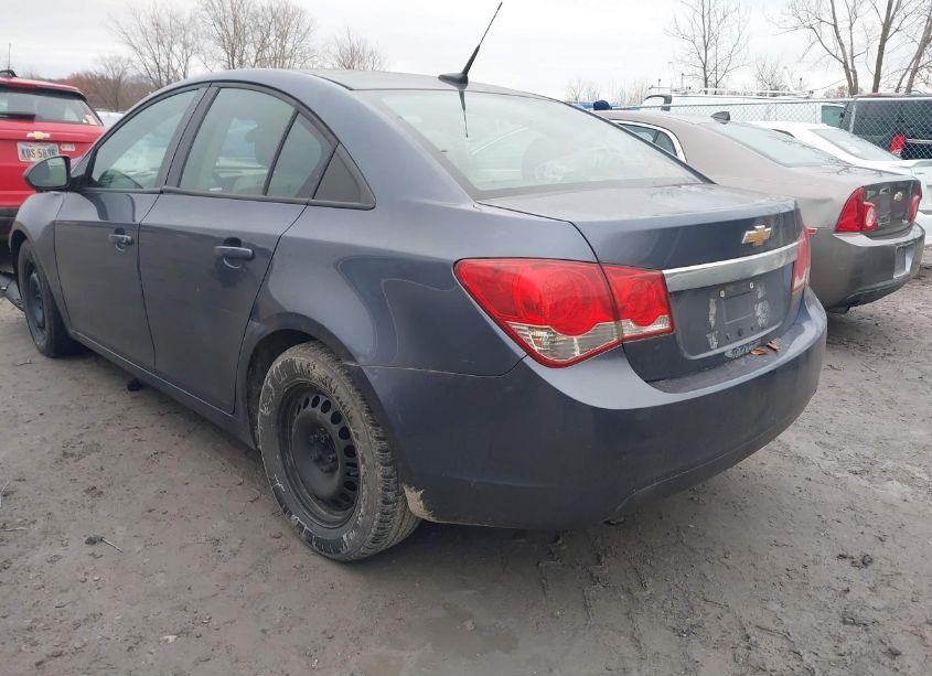 Photo 3 of 2013 Chevrolet Cruze LS AUTO (VIN 1G1PA5SG7D7318609)
