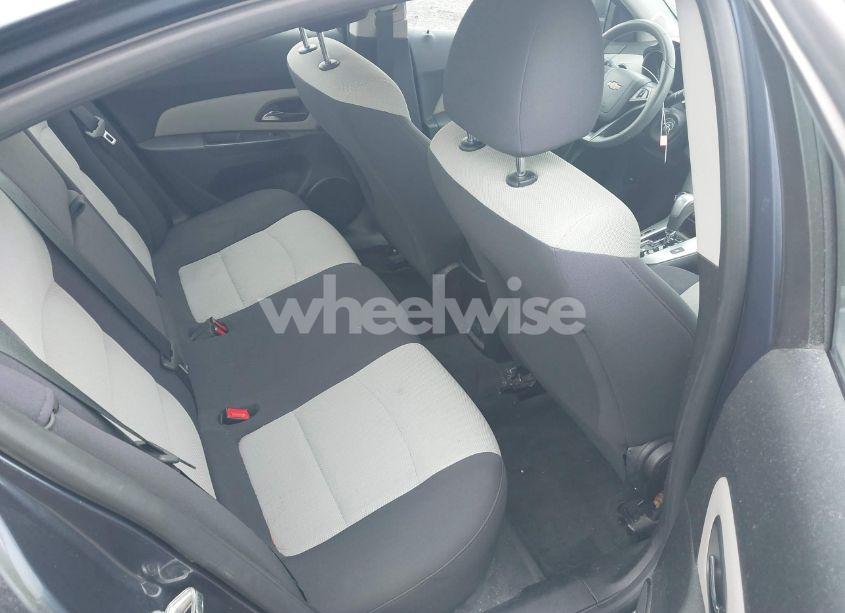 Photo 8 of 2013 Chevrolet Cruze LS AUTO (VIN 1G1PA5SG7D7325012)