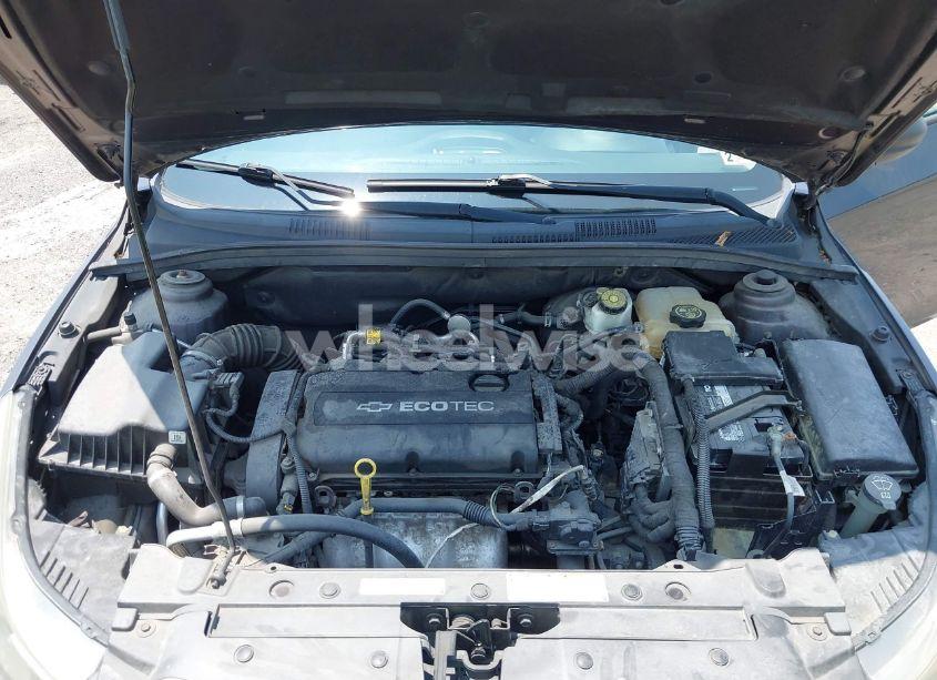 Photo 10 of 2014 Chevrolet Cruze LS AUTO (VIN 1G1PA5SG7E7143313)