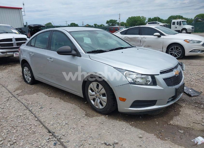 2014 Chevrolet Cruze LS AUTO (VIN 1G1PA5SG7E7154005) main photo