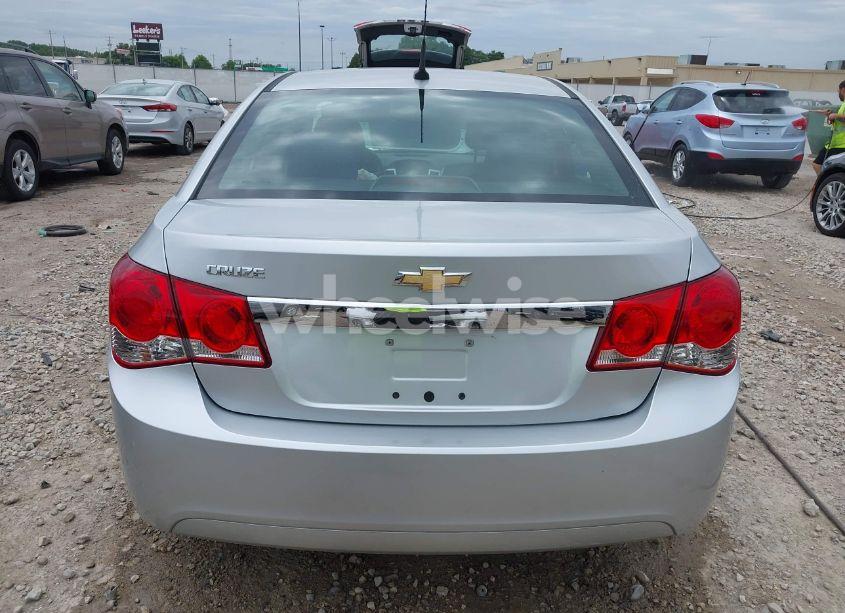 Photo 16 of 2014 Chevrolet Cruze LS AUTO (VIN 1G1PA5SG7E7154005)