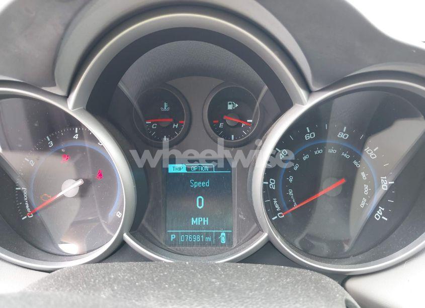 Photo 7 of 2014 Chevrolet Cruze LS AUTO (VIN 1G1PA5SG7E7154005)