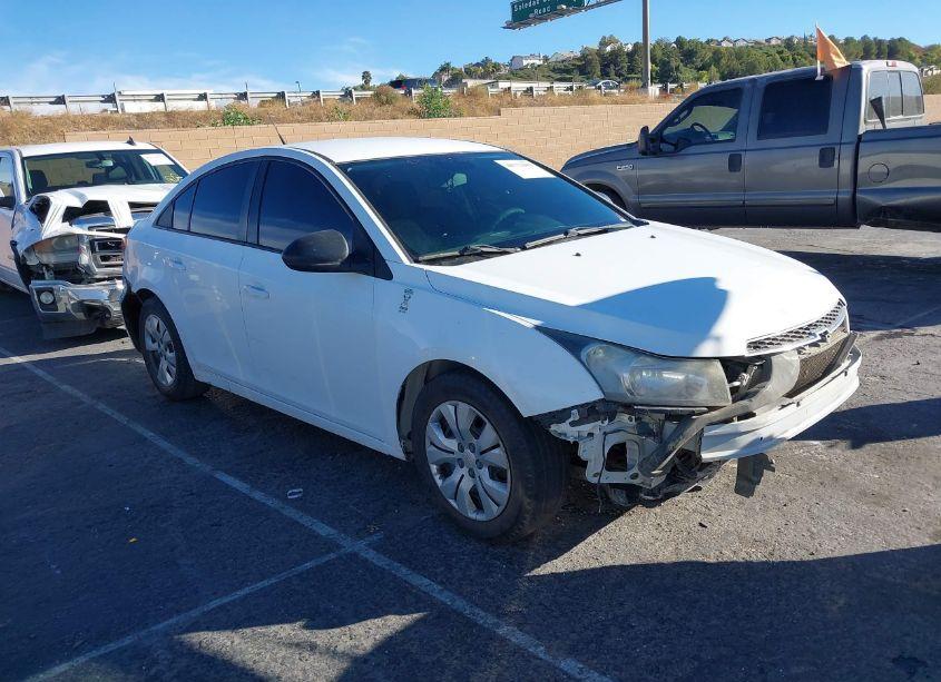 2014 Chevrolet Cruze LS AUTO (VIN 1G1PA5SG7E7191233) main photo