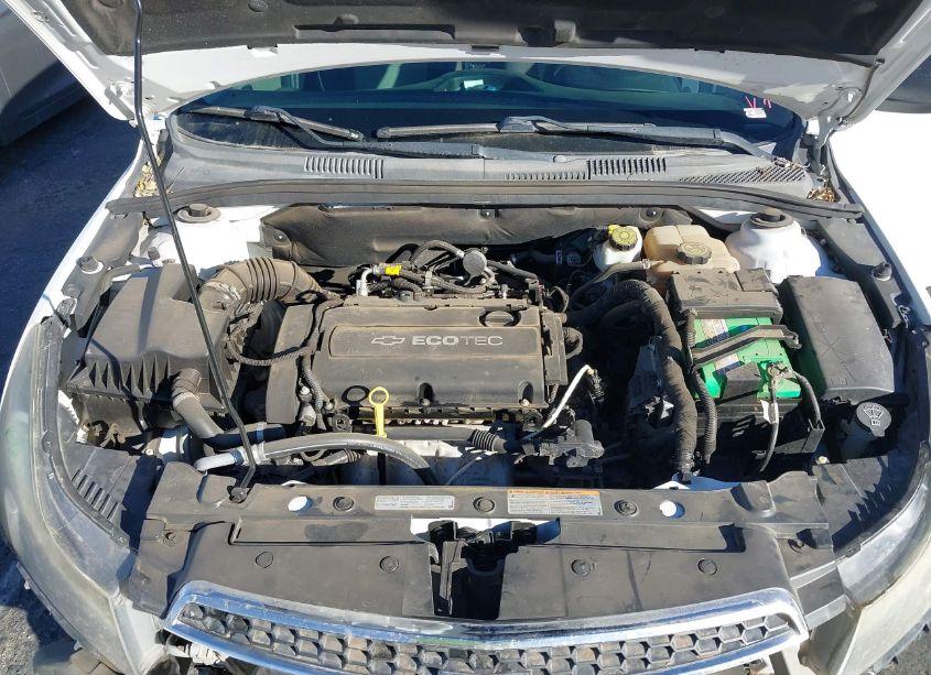 Photo 10 of 2014 Chevrolet Cruze LS AUTO (VIN 1G1PA5SG7E7191233)