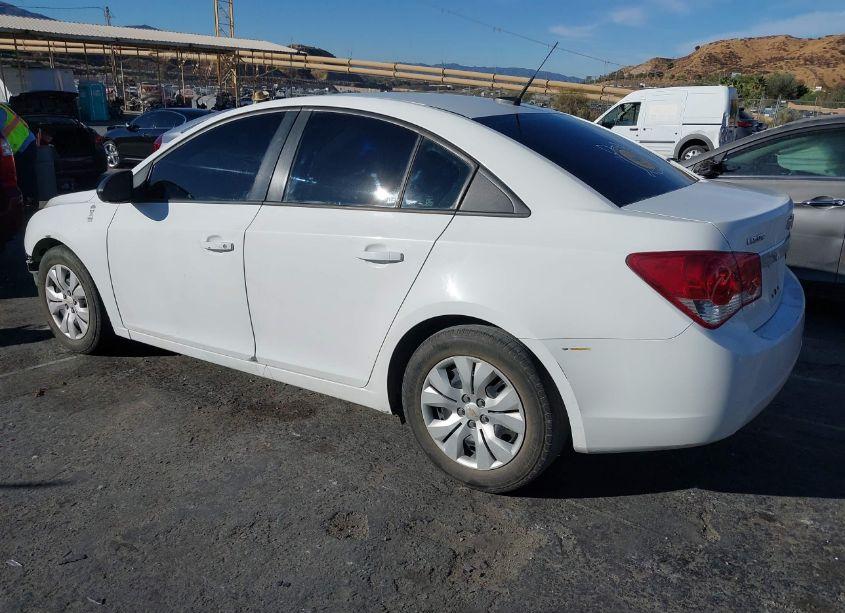 Photo 3 of 2014 Chevrolet Cruze LS AUTO (VIN 1G1PA5SG7E7191233)