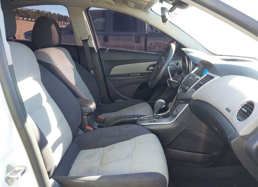 Photo 5 of 2014 Chevrolet Cruze LS AUTO (VIN 1G1PA5SG7E7191233)